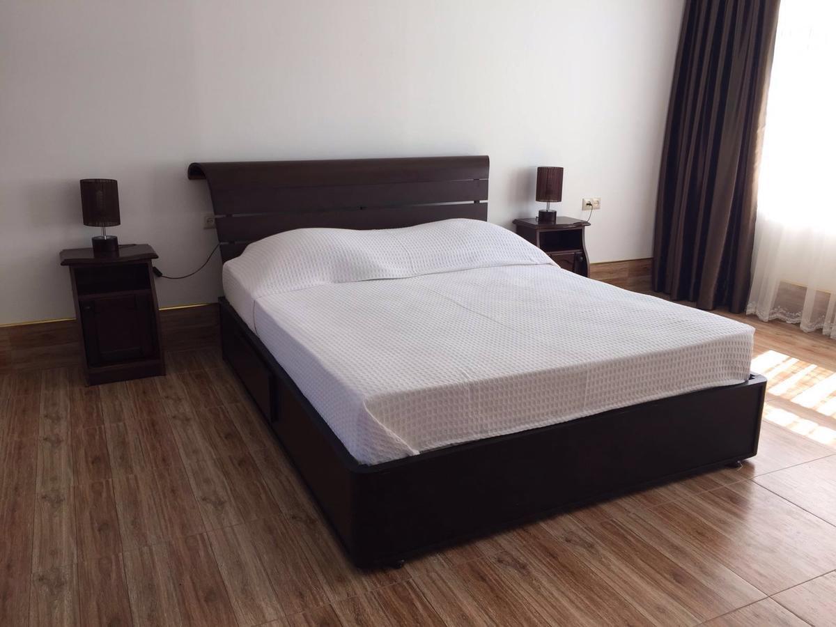 Hotel Simpatia Kobuleti Esterno foto