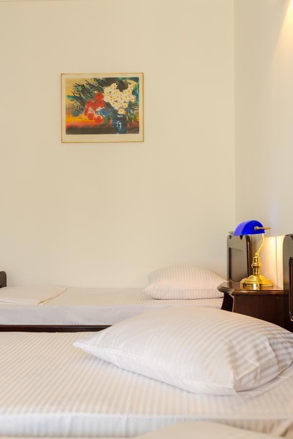Hotel Simpatia Kobuleti Esterno foto