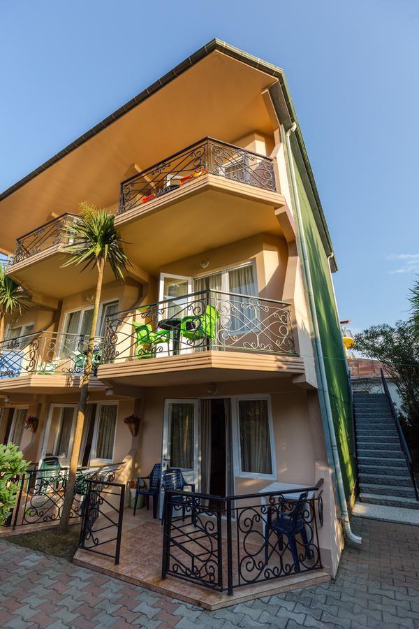 Hotel Simpatia Kobuleti Esterno foto